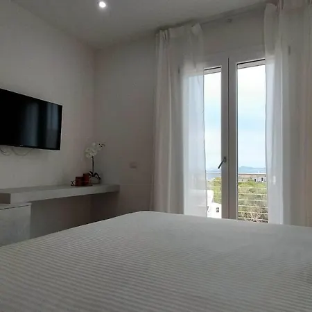 A.mare Bed & Breakfast *